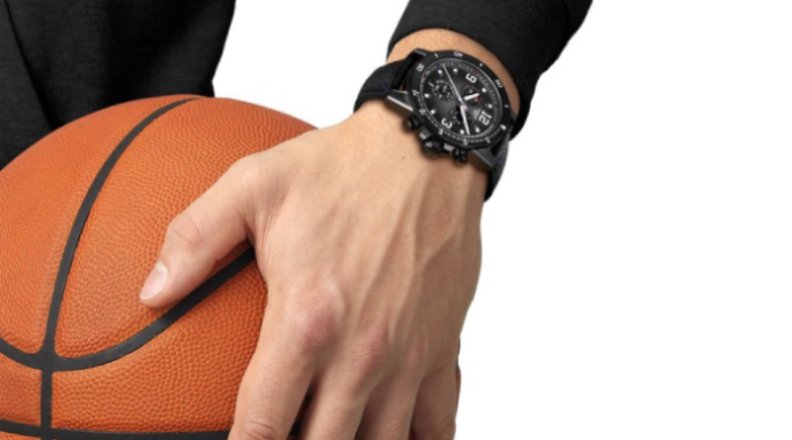 TISSOT スーパースポーツ バスケットボール 着用イメージ